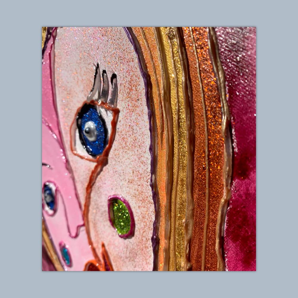 Happy Fantasy-Beauty-Detail